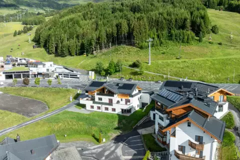 04__hausamrua_ansicht_lage