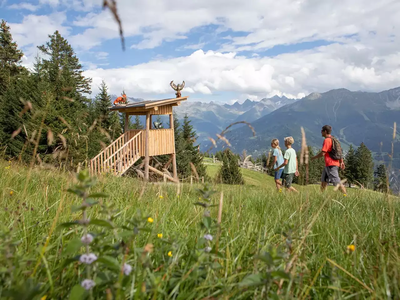 Wandern macht in Fiss der ganzen Familie Spass