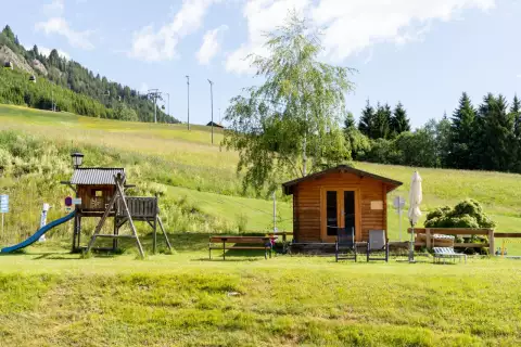 02_hausamrua_spielplatz