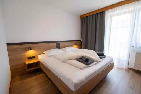 01_hausamrua_fewo_kristall_schlafen