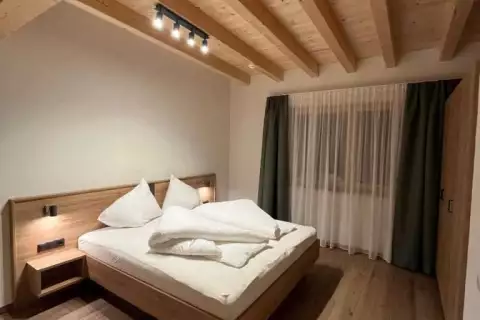 01_hausamrua_schlafen