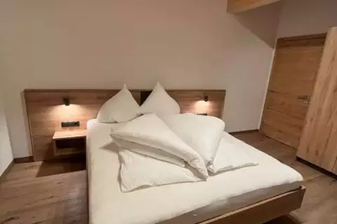 03_hausamrua_schlafen