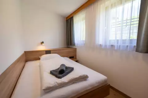 02_hausamrua_fewo_kristall_schlafen