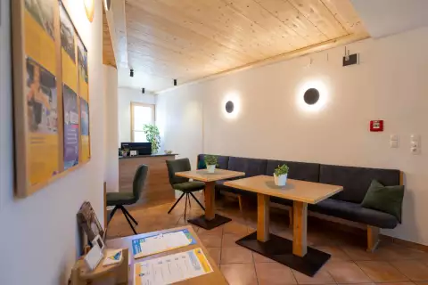 11_hausamrua_rezeption